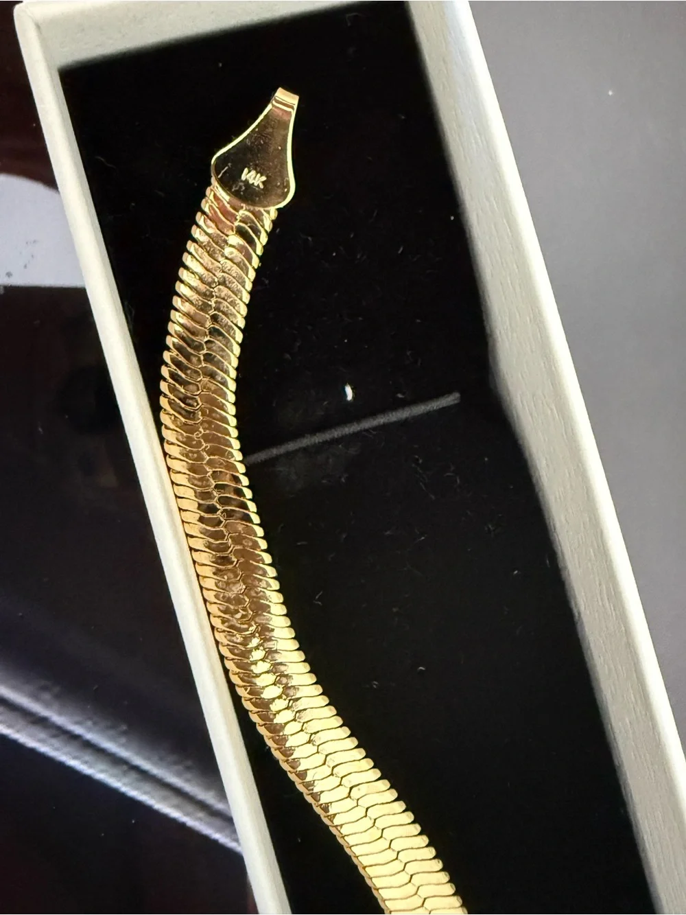 Gold Tone Herringbone Chain Bracelet Metal Lobster Clasp No Stone